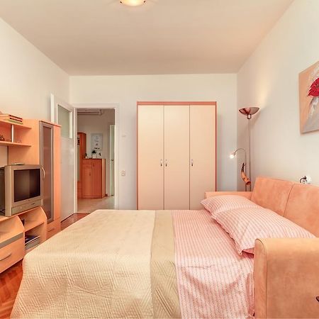Apartment Barbaresko สปลิท ภายนอก รูปภาพ